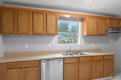 202 Ellington St, Cantonment, FL 32533 - Photo 10