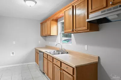 202 Ellington St, Cantonment, FL 32533 - Photo 12