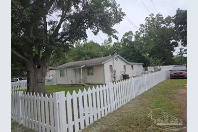 202 Ellington St, Cantonment, FL 32533 - Photo 4