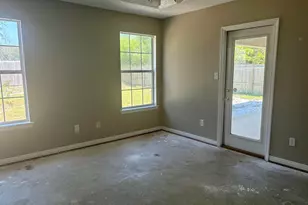 5620 Bauer Rd, Pensacola, FL 32507 - Photo 12