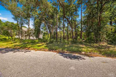 5652 Bay Forest Dr, Pensacola, FL 32526 - Photo 8