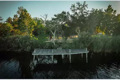 2022 Mackey Key Dr, Pensacola, FL 32514 - Photo 8