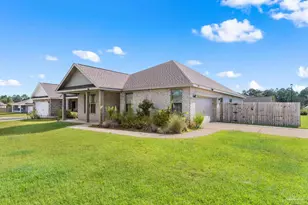 1238 Fenwick Ct, Cantonment, FL 32533 - Photo 4