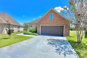 401 Waterbury Ct, Cantonment, FL 32533 - Photo 6