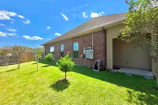 401 Waterbury Ct, Cantonment, FL 32533 - Photo 2