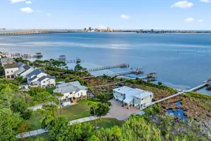 1119 Soundview Trail, Gulf Breeze, FL 32561 - Photo 52