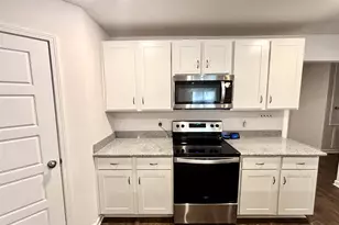 2347 Kirkwood Dr, Cantonment, FL 32533 - Photo 8