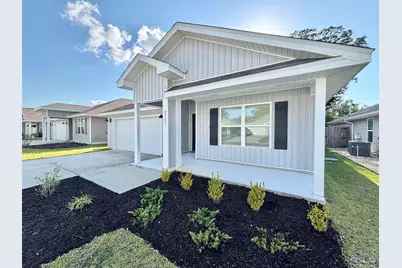 2347 Kirkwood Dr, Cantonment, FL 32533 - Photo 2