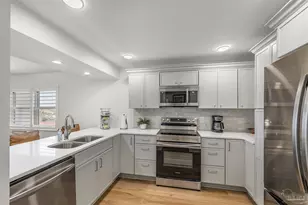 1600 Via De Luna Dr, Pensacola Beach, FL 32561 - Photo 8