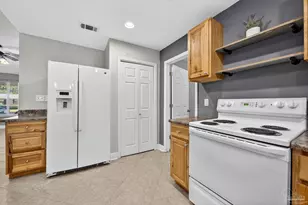 7117 Dale St, Pensacola, FL 32503 - Photo 8