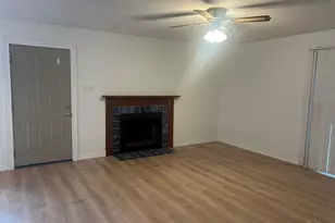 7225 W Fairfield Dr, Pensacola, FL 32506 - Photo 2