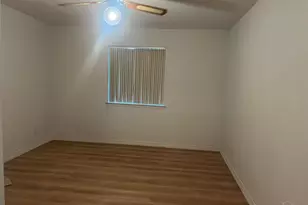 7225 W Fairfield Dr, Pensacola, FL 32506 - Photo 12