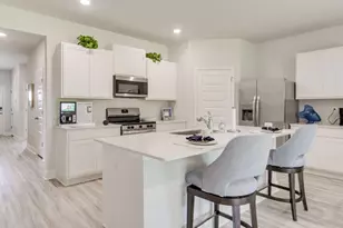 8049 Fir Tree Dr, Milton, FL 32583 - Photo 2