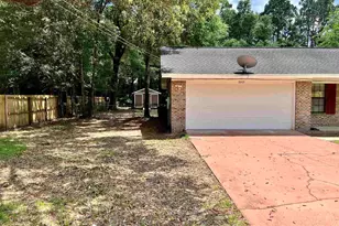 5905 Pamela Dr, Milton, FL 32570 - Photo 2
