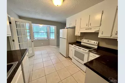 5905 Pamela Dr, Milton, FL 32570 - Photo 8