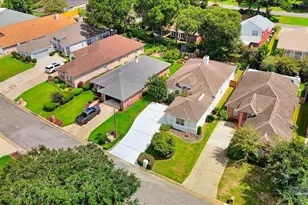 2010 Downing Dr, Pensacola, FL 32505 - Photo 4