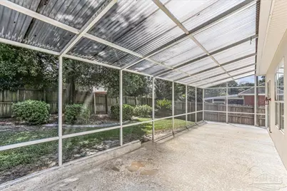 2010 Downing Dr, Pensacola, FL 32505 - Photo 22