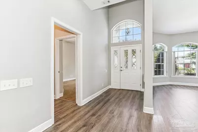 2010 Downing Dr, Pensacola, FL 32505 - Photo 6