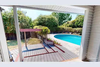 2221 Oxford Dr, Pensacola, FL 32503 - Photo 16