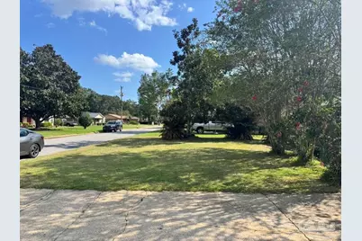 1347 Woodfield Dr, Cantonment, FL 32533 - Photo 50