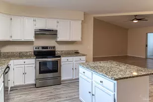 2528 Tarkiln Oak Circle, Pensacola, FL 32506 - Photo 12