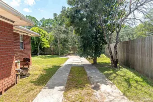 2528 Tarkiln Oak Circle, Pensacola, FL 32506 - Photo 6