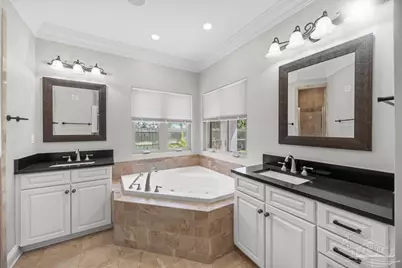 2208 McLeod St, Pensacola, FL 32502 - Photo 20