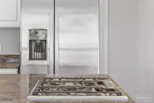 2208 McLeod St, Pensacola, FL 32502 - Photo 34