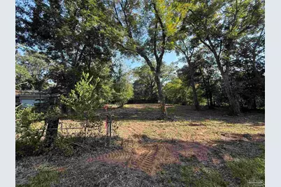 2704 Eureka Ln, Pensacola, FL 32526 - Photo 4