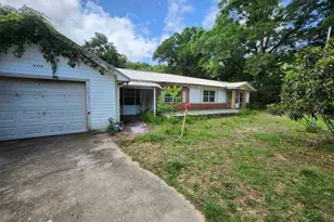 7717 Pontiac Dr, Pensacola, FL 32506 - Photo 2