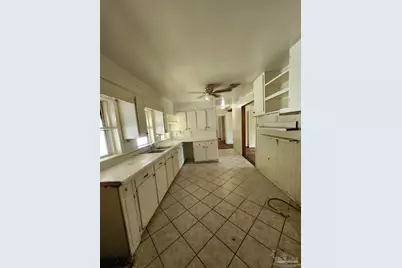 7717 Pontiac Dr, Pensacola, FL 32506 - Photo 12