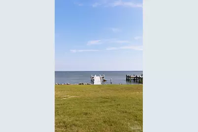 113 Bayshore Dr, Pensacola, FL 32507 - Photo 56
