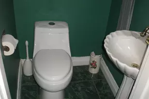 1750 N Reus St, Pensacola, FL 32501 - Photo 8