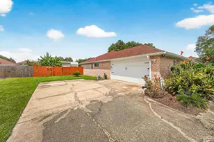 10051 Bristol Park Rd, Cantonment, FL 32533 - Photo 6