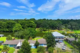 3290 Bayou Dr, Pensacola, FL 32505 - Photo 1