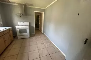 3115 W Gadsden St, Pensacola, FL 32501 - Photo 8