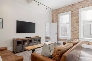 17 Palafox Pl, Pensacola, FL 32502 - Photo 4