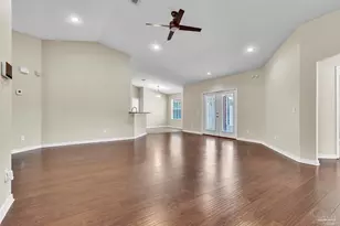 5305 Dalton Cir, Milton, FL 32570 - Photo 8