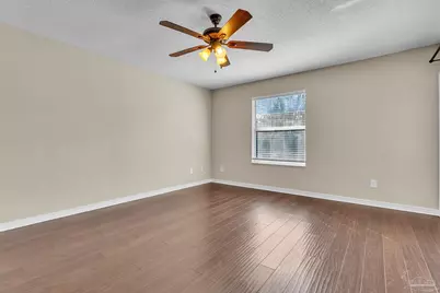 5305 Dalton Cir, Milton, FL 32570 - Photo 16