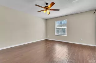 5305 Dalton Cir, Milton, FL 32570 - Photo 16