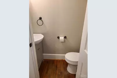 112 W Larua St, Pensacola, FL 32501 - Photo 10