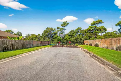 1763 Brantley Dr, Gulf Breeze, FL 32563 - Photo 54