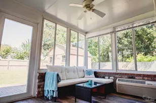 3876 Mariners Dr, Gulf Breeze, FL 32563 - Photo 34