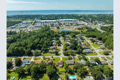 3876 Mariners Dr, Gulf Breeze, FL 32563 - Photo 56