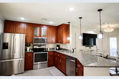 3876 Mariners Dr, Gulf Breeze, FL 32563 - Photo 4