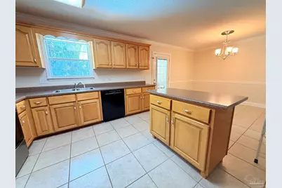 5819 Hermitage Cir, Milton, FL 32570 - Photo 6