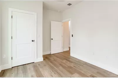 16 S M St, Pensacola, FL 32502 - Photo 14