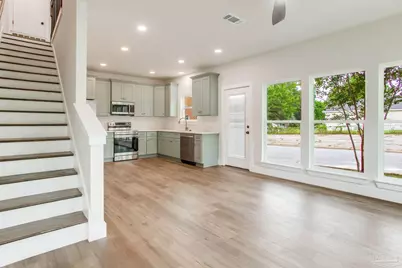 16 S M St, Pensacola, FL 32502 - Photo 4