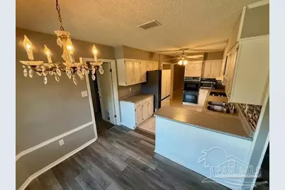 5857 Vestavia Ln, Pensacola, FL 32526 - Photo 8