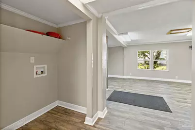 7103 Mobile Hwy, Bellview, FL 32526 - Photo 16